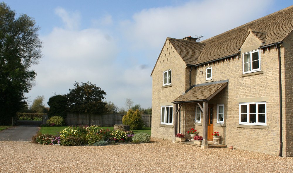 Wheatleys Farm Bed-and-Breakfast, nr Swindon/Cirencester/Cotswolds/Water-Park B&B