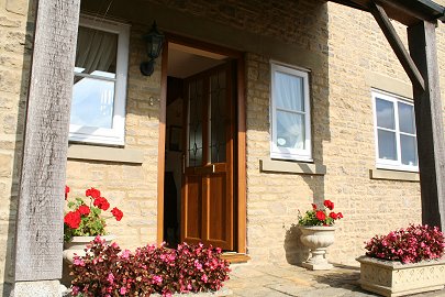 Wheatleys Farm Bed-and-Breakfast, nr Swindon/Cirencester/Cotswolds/Water-Park B&B